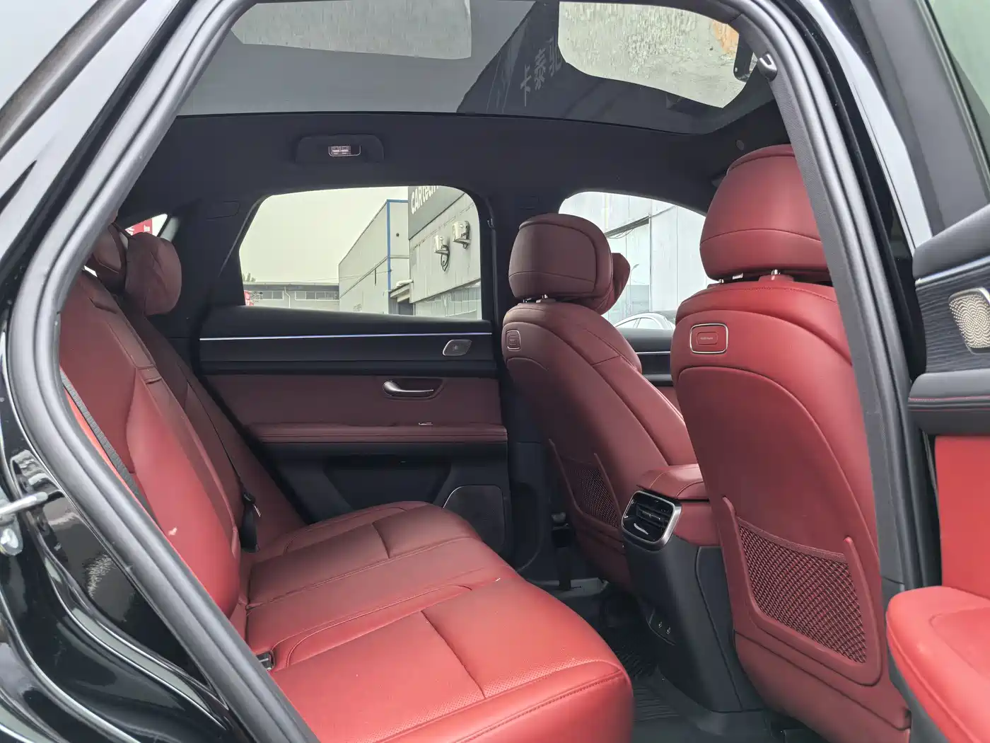 AITO Wenjie AITO M5 2024 Extended Range Max RS AWD Advanced Smart Driving Edition фото 19