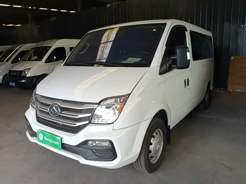 SAIC Maxus Xintu V80 2023 2.0T Manual Classic Aoyun Short Wheelbase Ultra-Low Roof 7/8/9-Seater