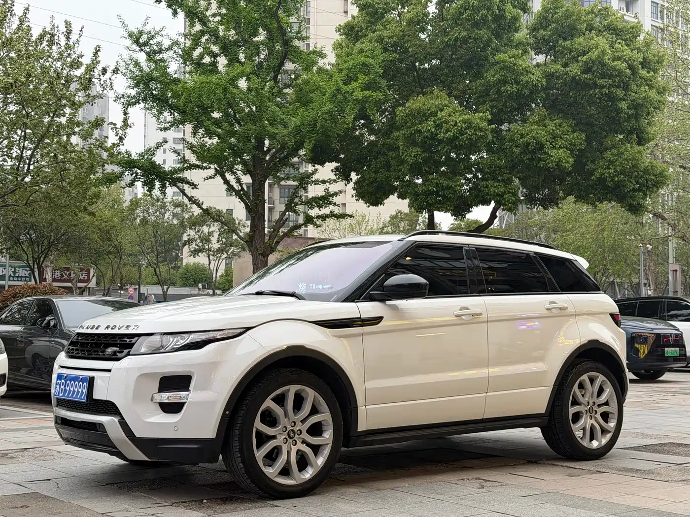 Land Rover Range Rover Evoque (Import) 2014 2.0T 5-door Brilliance Sport фото 2