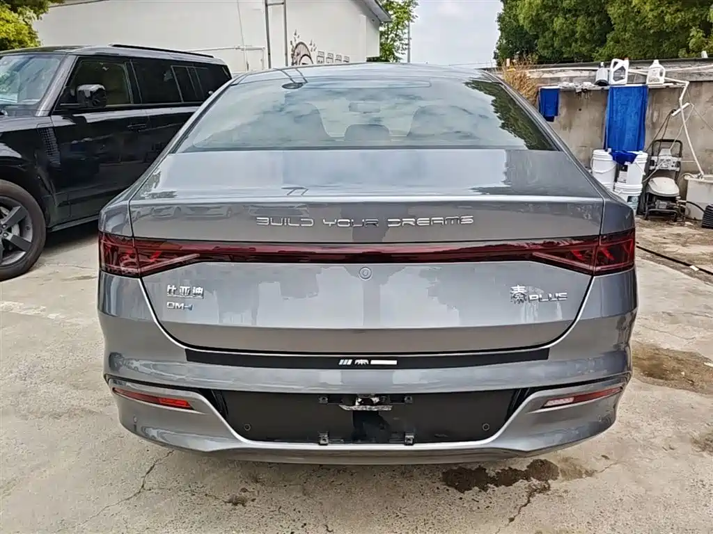 BYD Qin PLUS 2021 DM-i 55KM Flagship фото 6