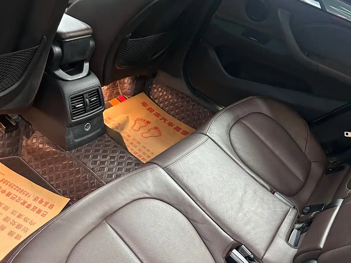 BMW X1 2018 xDrive20Li Premium Model фото 7