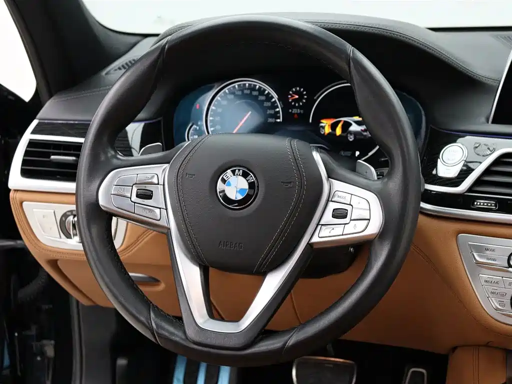 BMW 7 Series 2018 730Li Premium Type M Sport Package фото 16