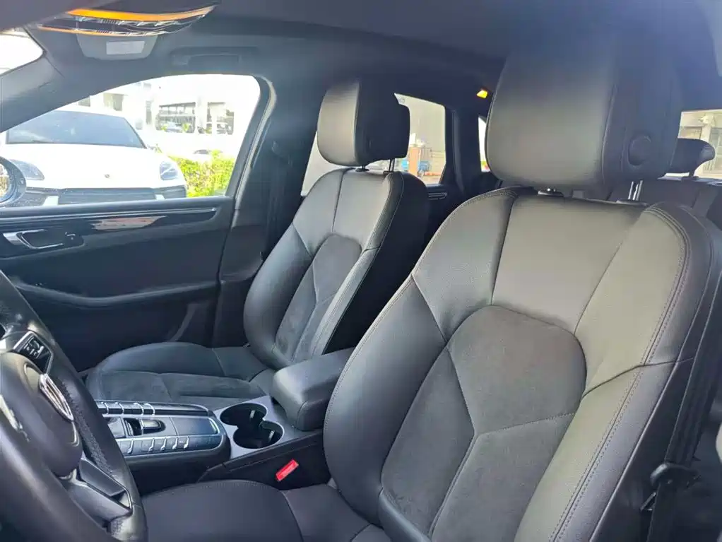 Porsche Macan 2016 Macan S 3.0T фото 13