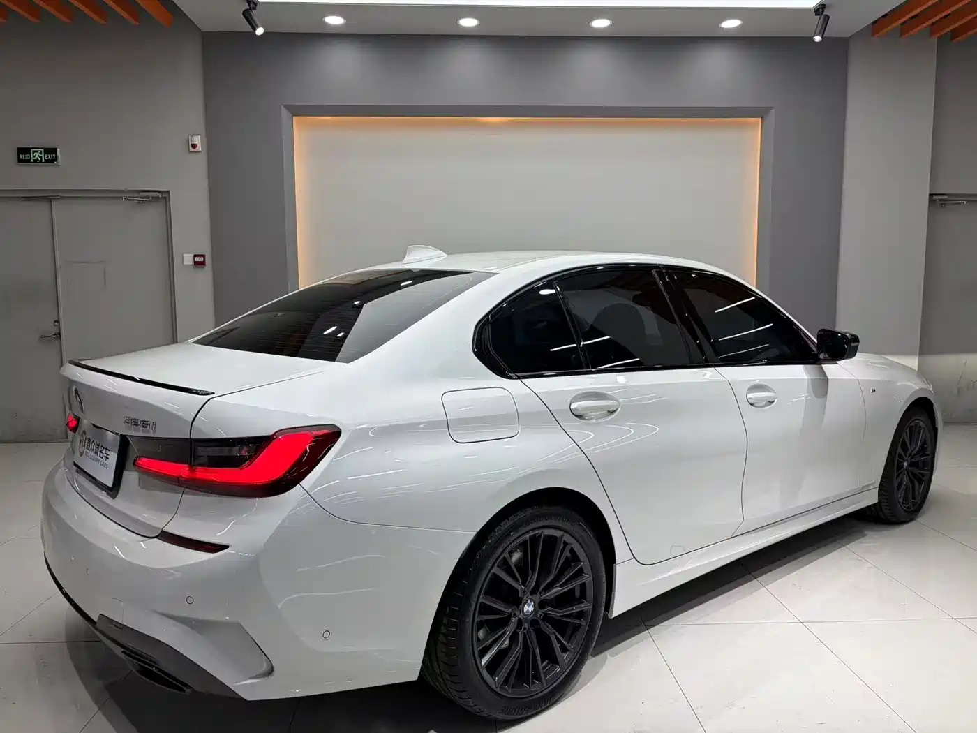 BMW 3 Series 2020 Facelift 325i M Sport Night Edition фото 4
