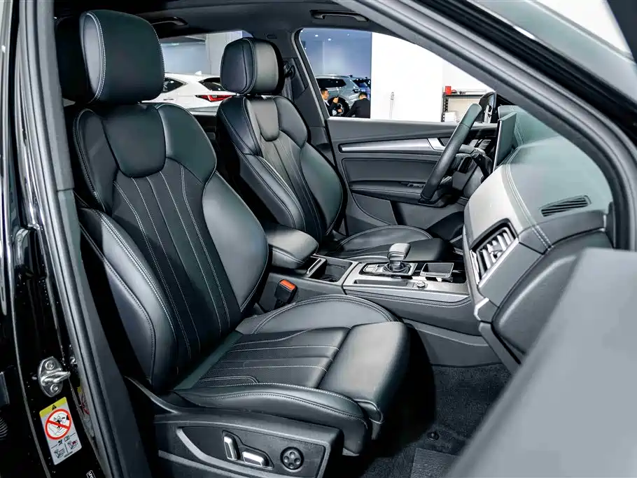 Audi Q5L 2024 Model 45 TFSI Luxury Dynamic фото 20