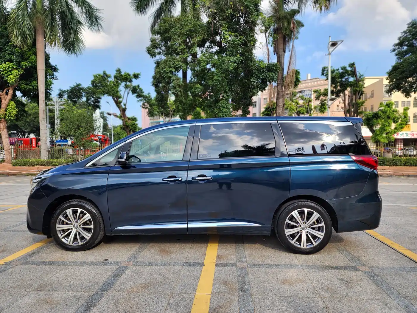 GAC Trumpchi Trumpchi M8 2018 320T Premium Edition фото 4