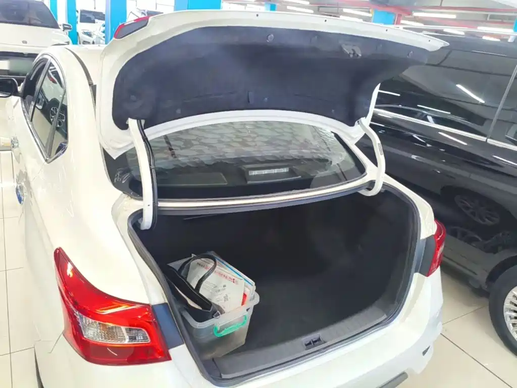 Nissan SYLPHY, миниатюра 15