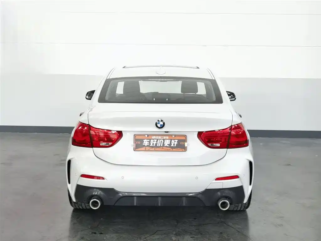 BMW 1 Series 2020 Model 120i M Sport Package фото 4