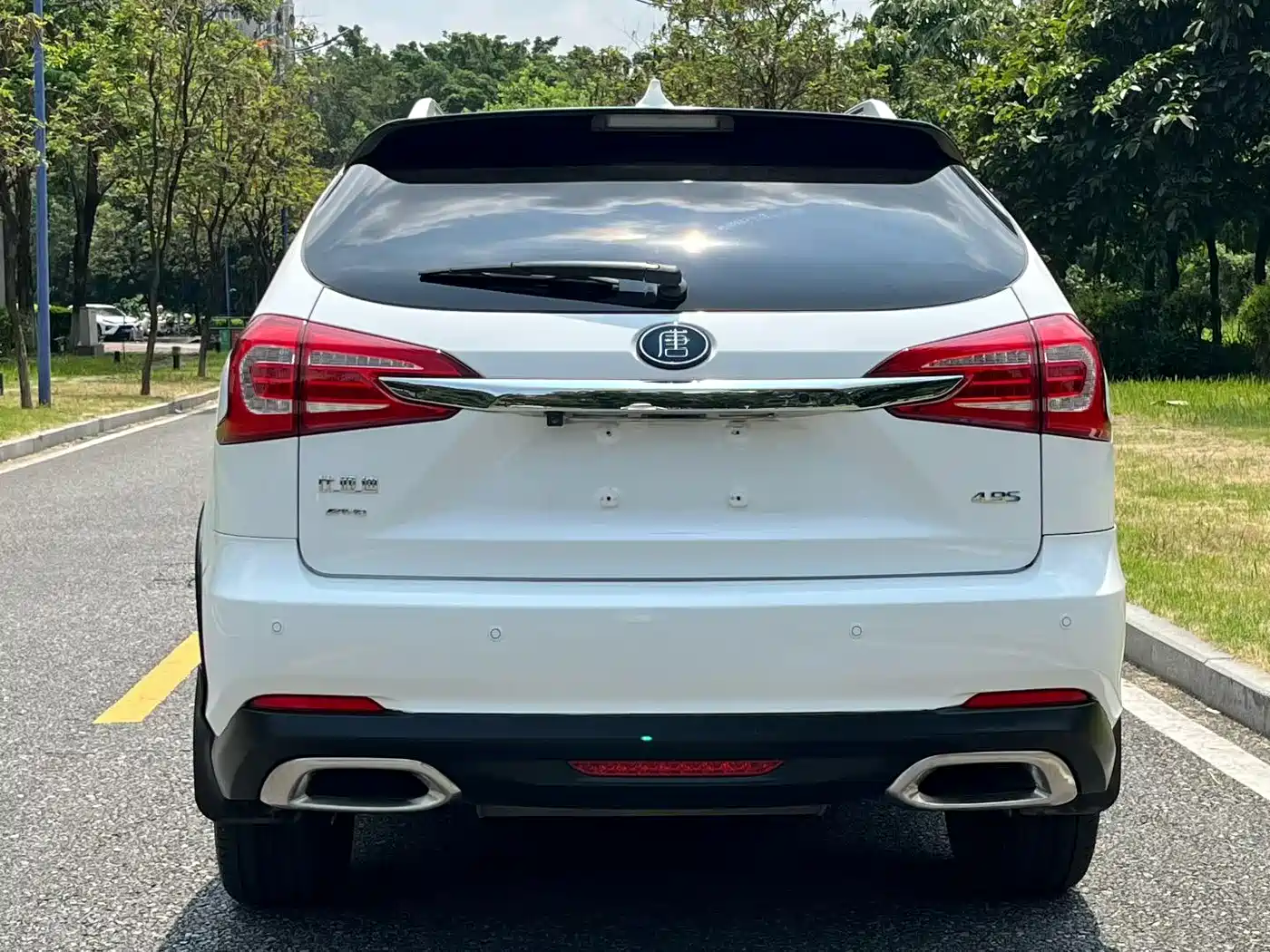 BYD Tang New Energy 2017 Model 2.0T Full-time 4WD Elegance фото 12