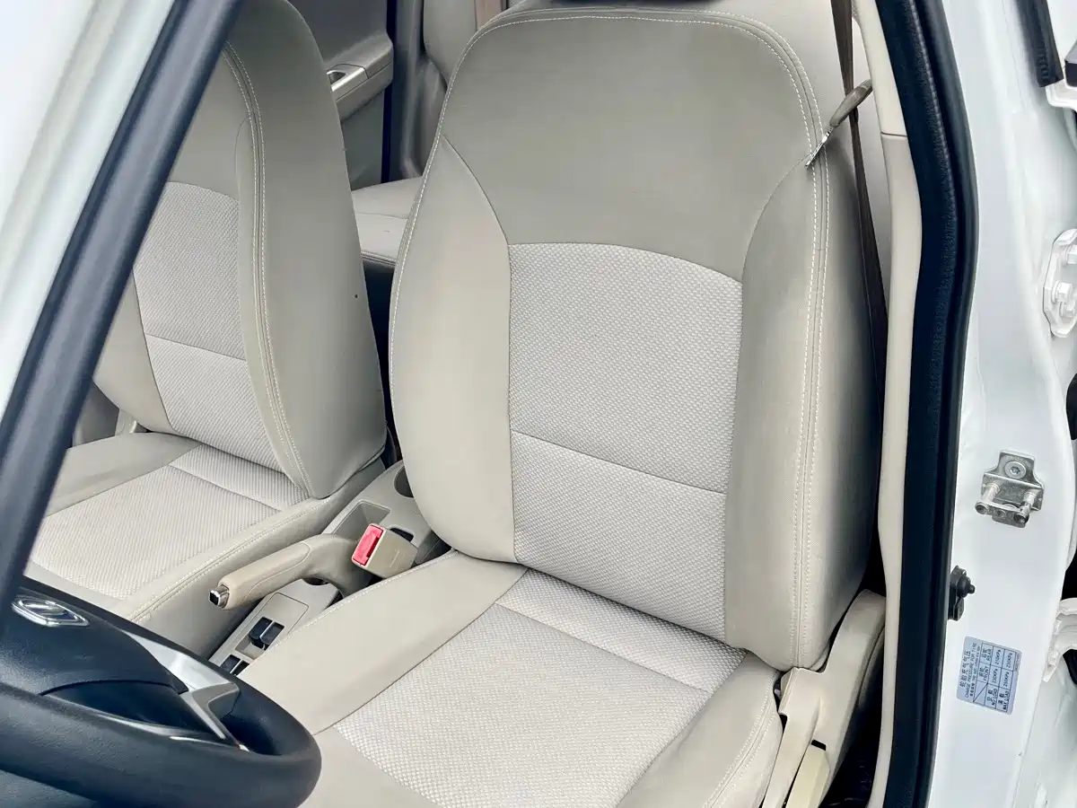 Changan Yuexiang V3 2016 2015 1.4L Manual Cozy Model China IV