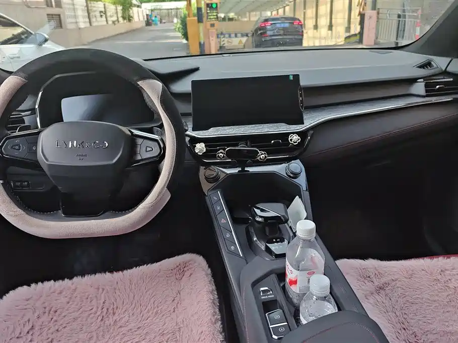 Lynk & Co 06 2020 1.5T Power Pro фото 12