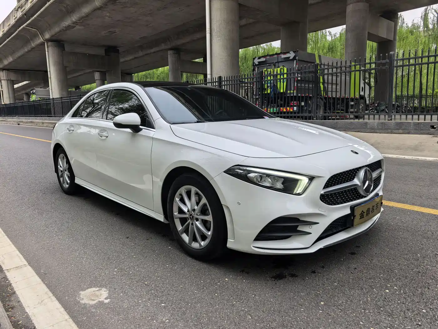 Mercedes-Benz A-Class 2022 A 200 L Sport Sedan Dynamic фото 2