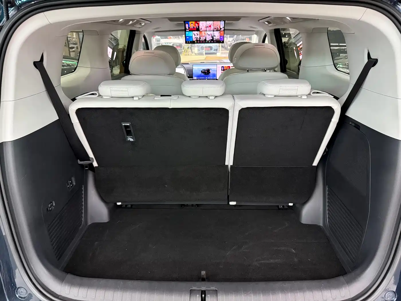 Voyah Auto Voyah Dreamer 2025 PHEV AWD Flagship Kunpeng Edition фото 10