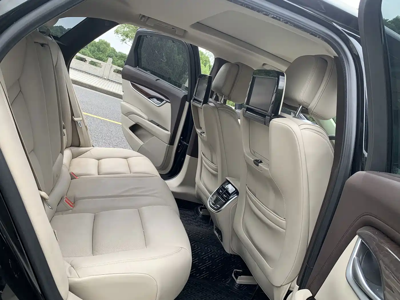 Cadillac XTS 2014 2014 28T Platinum Edition