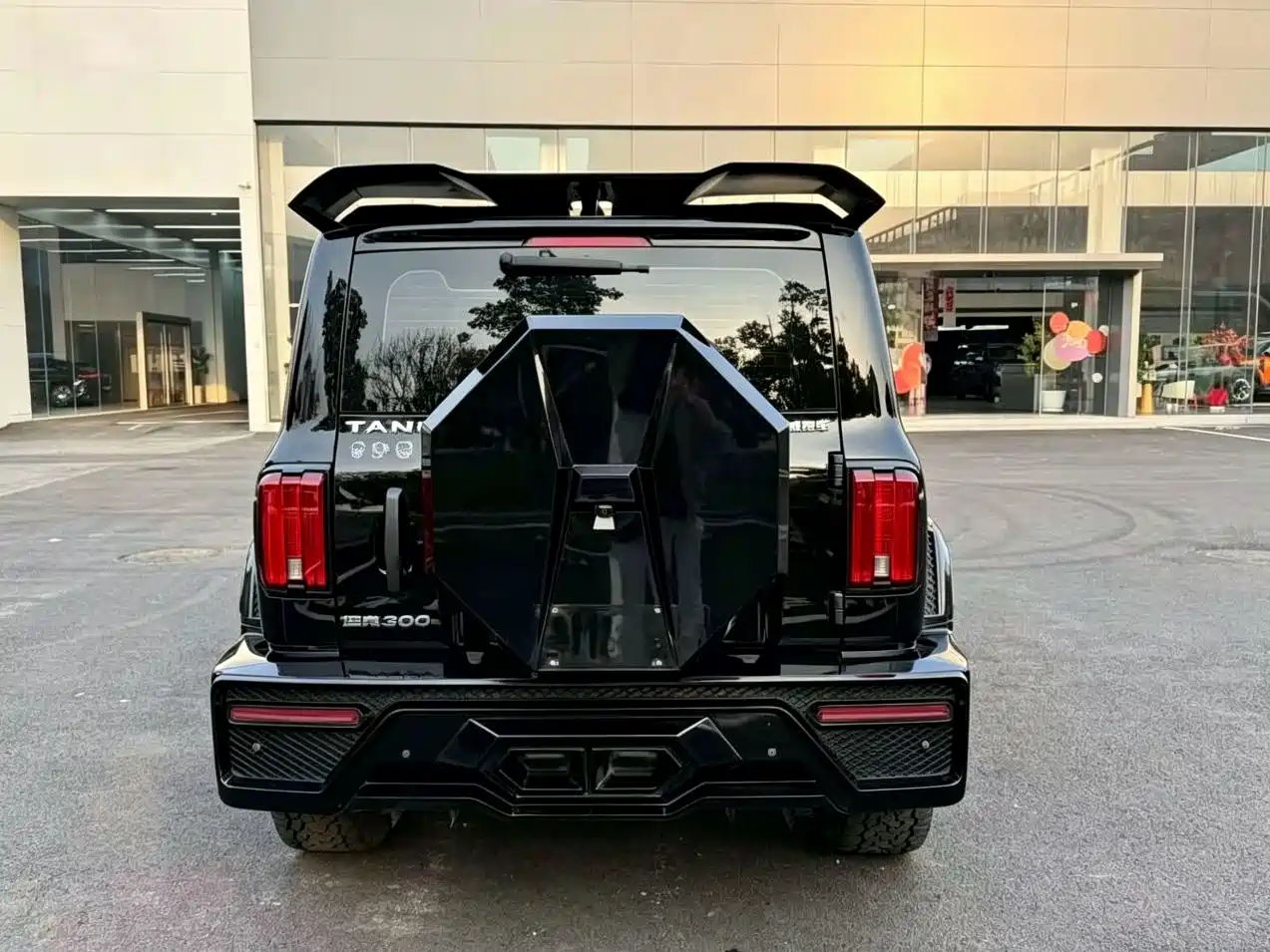 Tank 300 2023 Off-Road Edition 2.0T Challenger фото 8