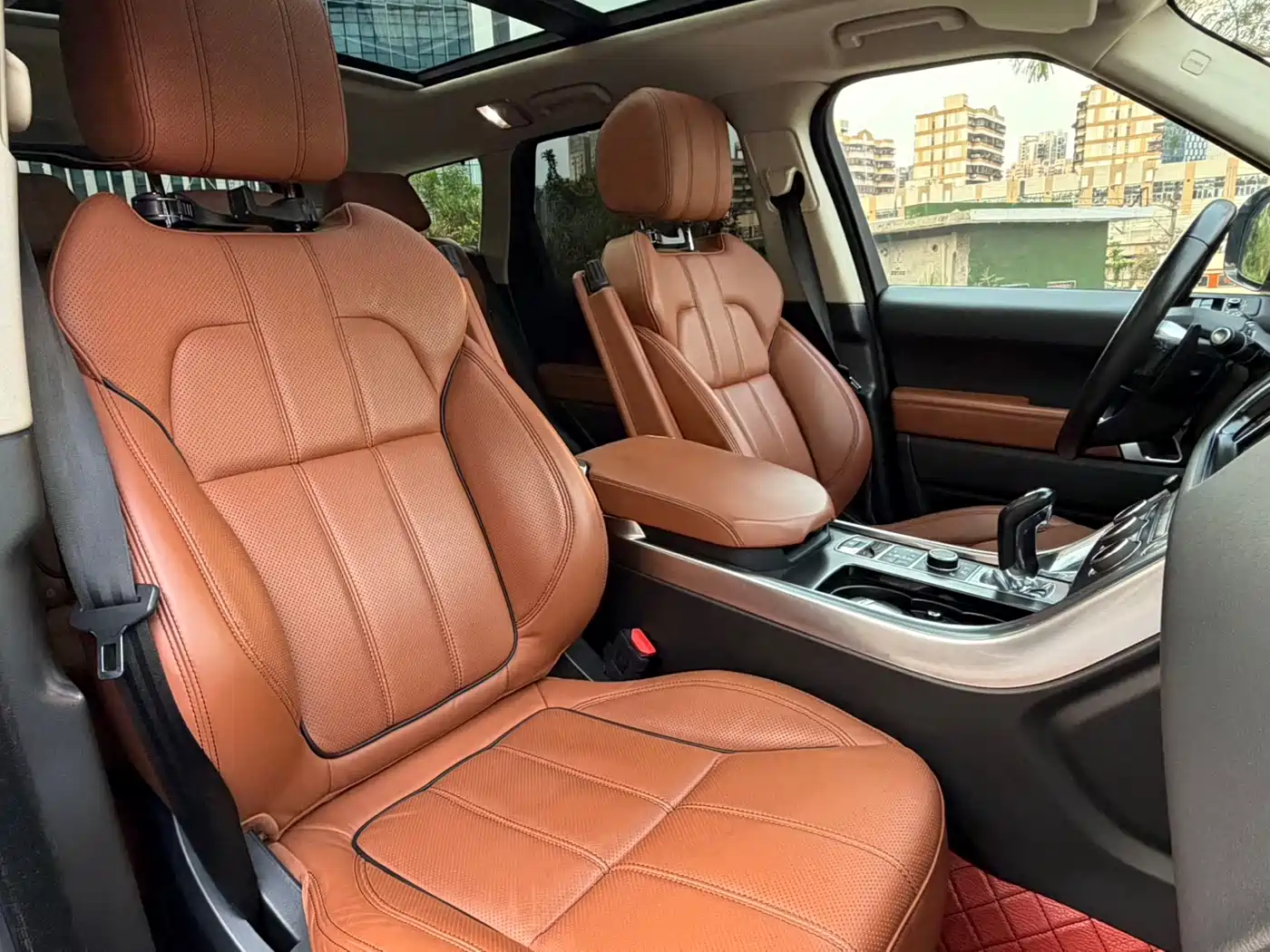 Land Rover Range Rover Sport 2016 Model 3.0 SC V6 HSE фото 15