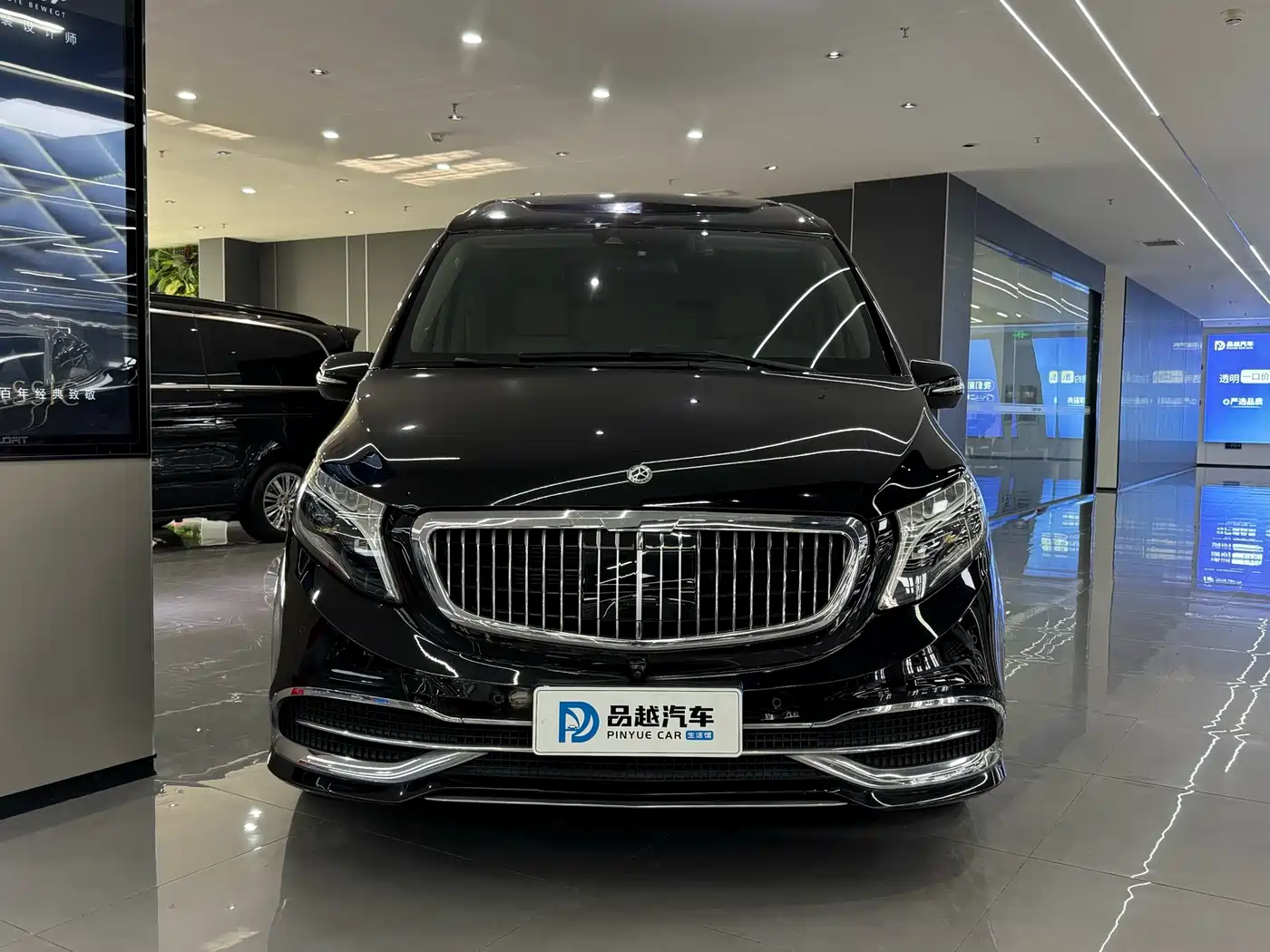 MERCEDES-BENZ V CLASS