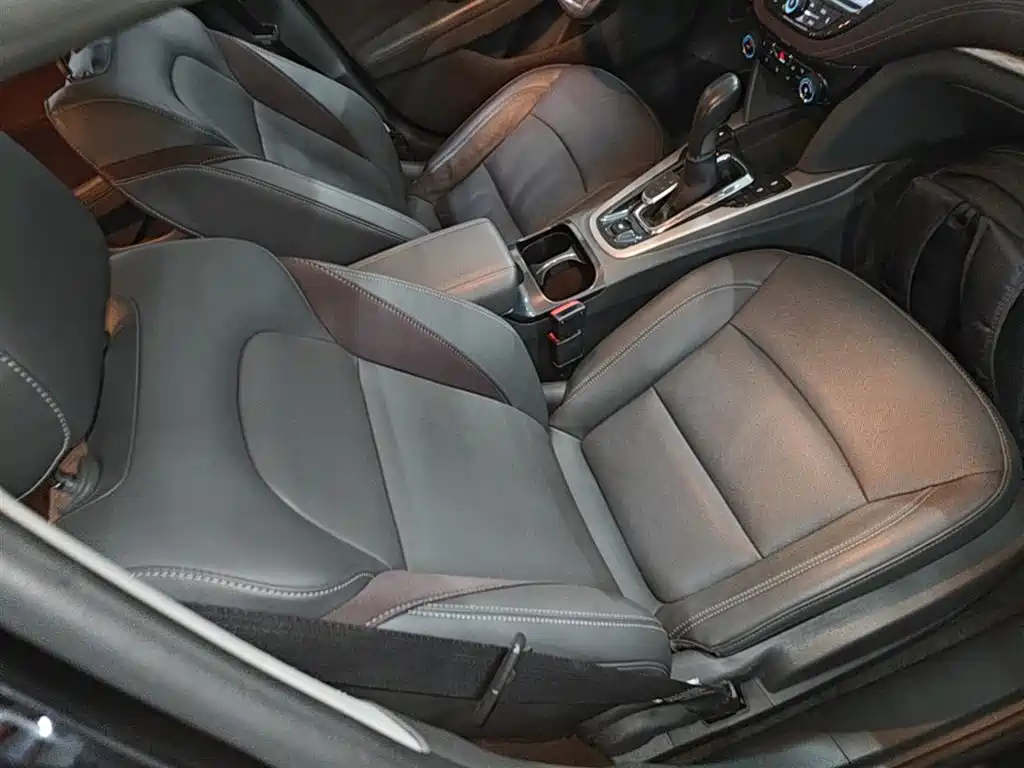 Chevrolet Malibu 2018 530T Automatic Luxury Edition фото 25