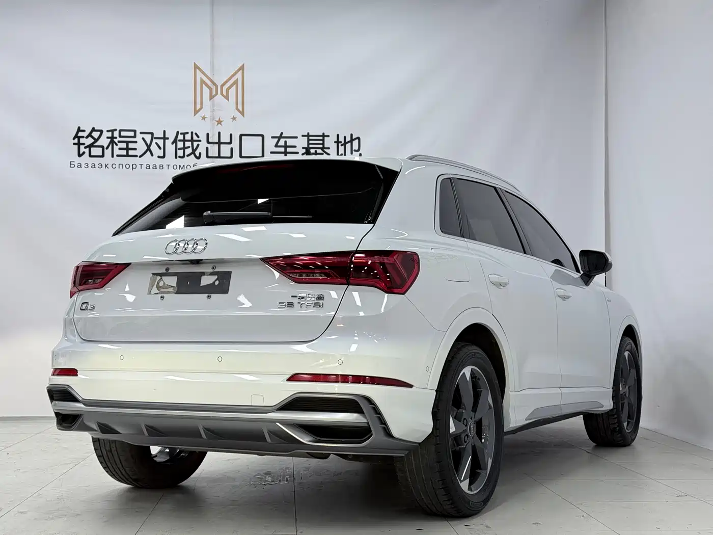 Audi Q3 2022 35 TFSI Fashion Dynamic фото 4
