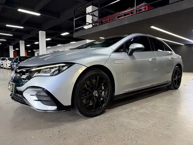 Mercedes-Benz EQE 2024