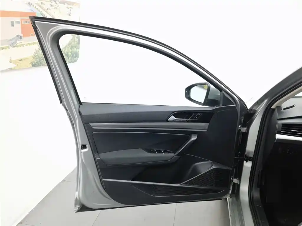 Volkswagen Lavida 2019 1.5L Automatic Trend Edition China VI фото 8