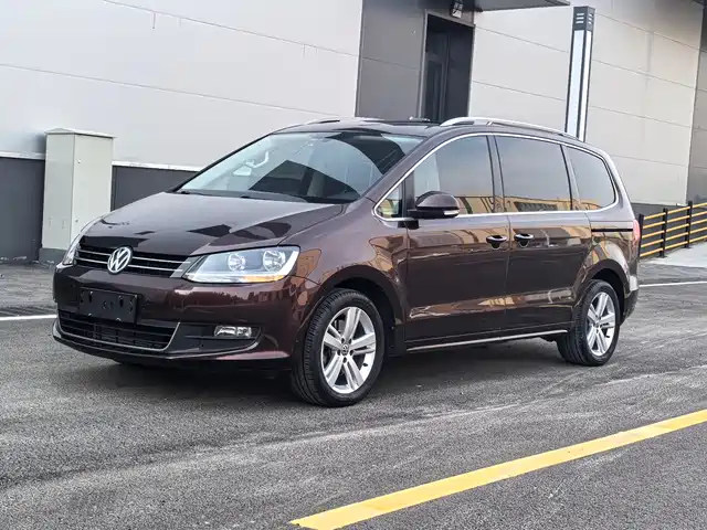  Volkswagen Sharan 2018 380TSI Comfort 7-Seater
