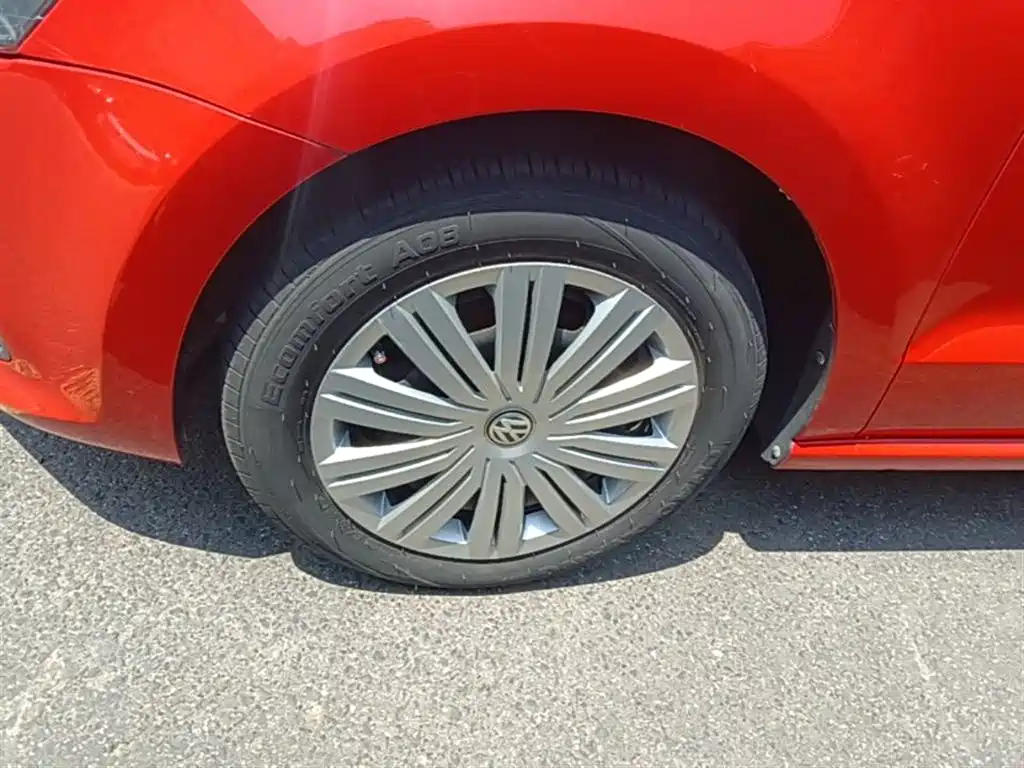 Volkswagen Polo 2016 1.6L Automatic Comfort фото 23