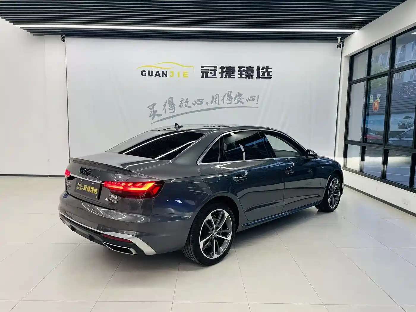 Audi A4L 2020 40 TFSI Fashion Dynamic Edition фото 16