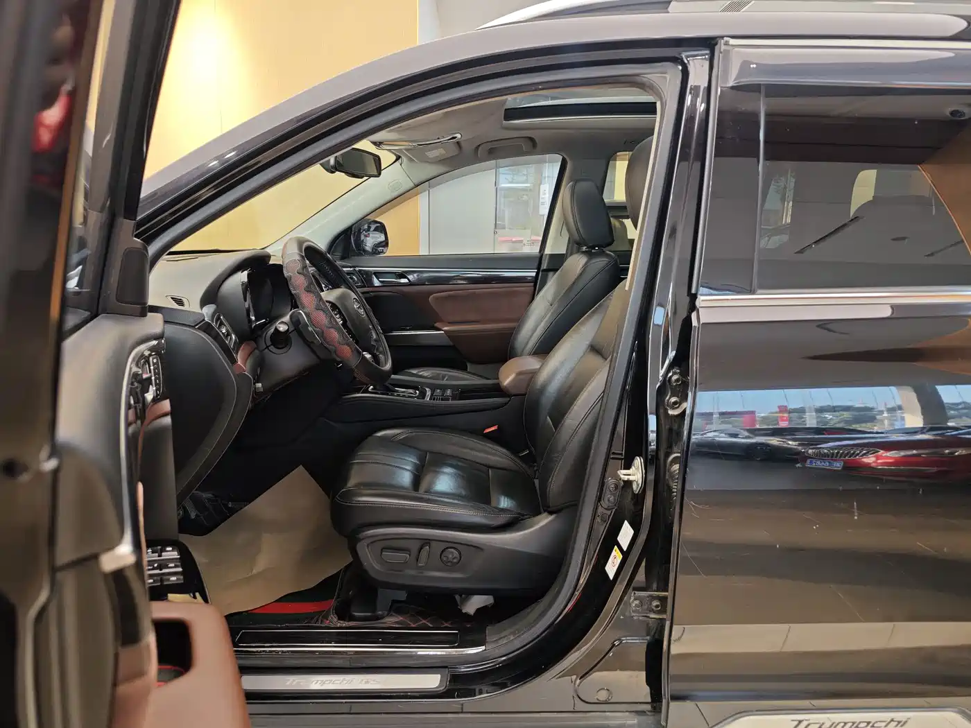 GAC Trumpchi Trumpchi GS8 2017 320T 2WD Luxury Smart Connect (7-seater) фото 13