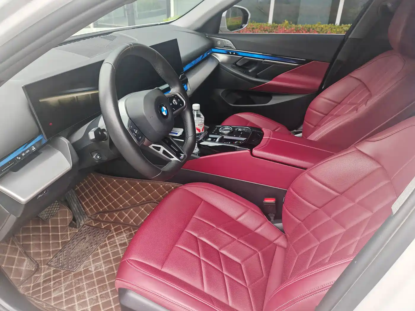 BMW 5 Series 2024 530Li Leading M Sport Package фото 4