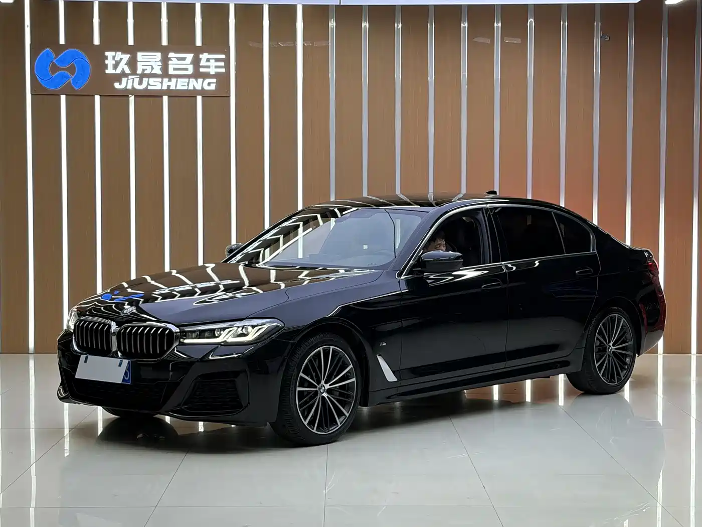 BMW 5 Series 2022 Model Second Facelift 530Li Leading M Sport Package