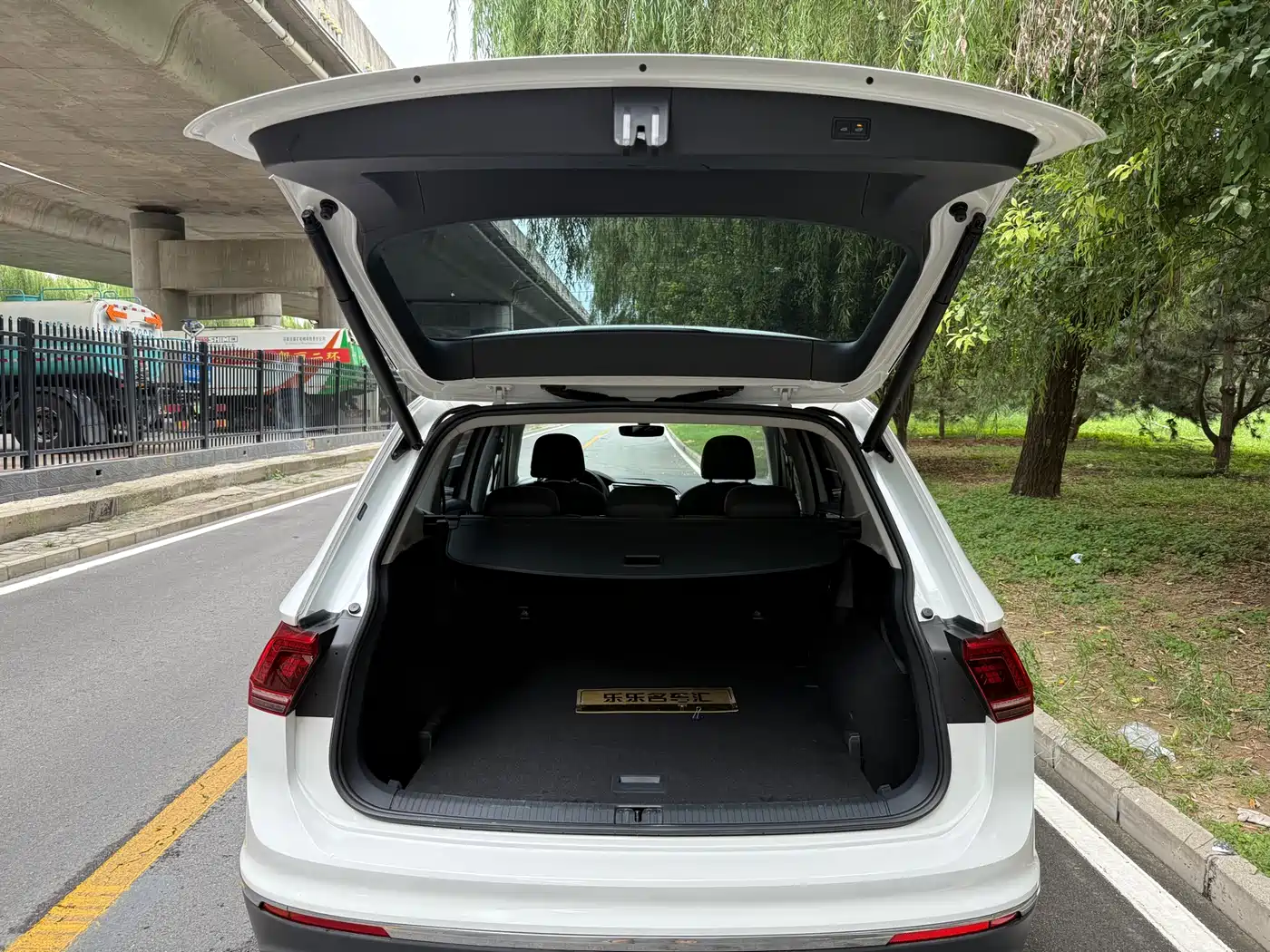 Volkswagen Tiguan L 2019 330TSI Auto 2WD Smart Luxury Edition China V фото 8