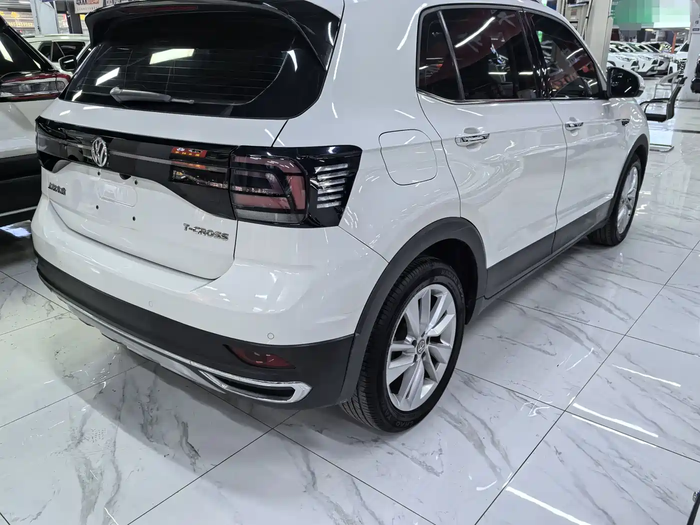 Volkswagen T-Cross 2019 1.5L Automatic Comfort Edition фото 6