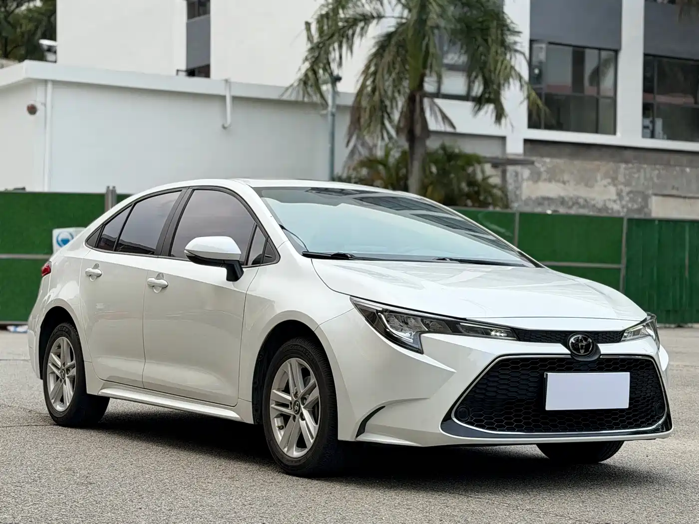 Toyota Levin 2021 185T CVT Luxury Edition фото 3