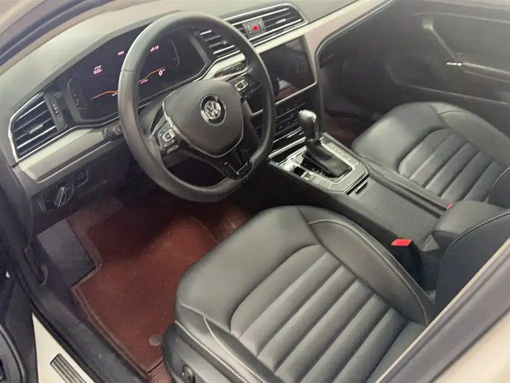 Volkswagen Lamando 2021 280TSI DSG Comfort Edition фото 4