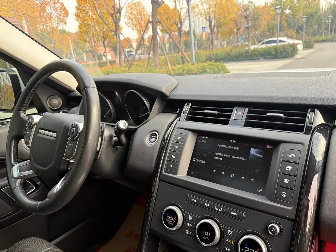 Land Rover Discovery 2017 3.0 SC V6 S фото 7