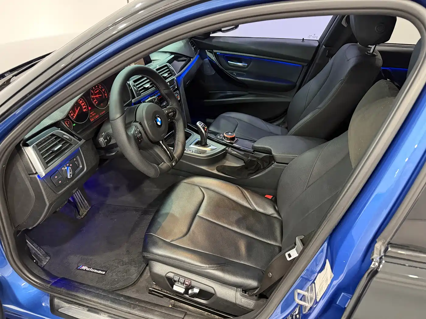 BMW 3 Series 2017 320Li M Sport фото 6
