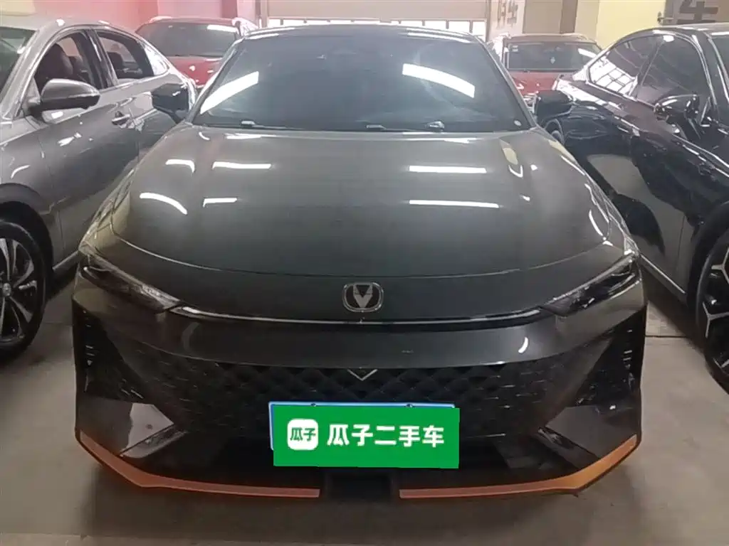 CHANGAN UNI-V