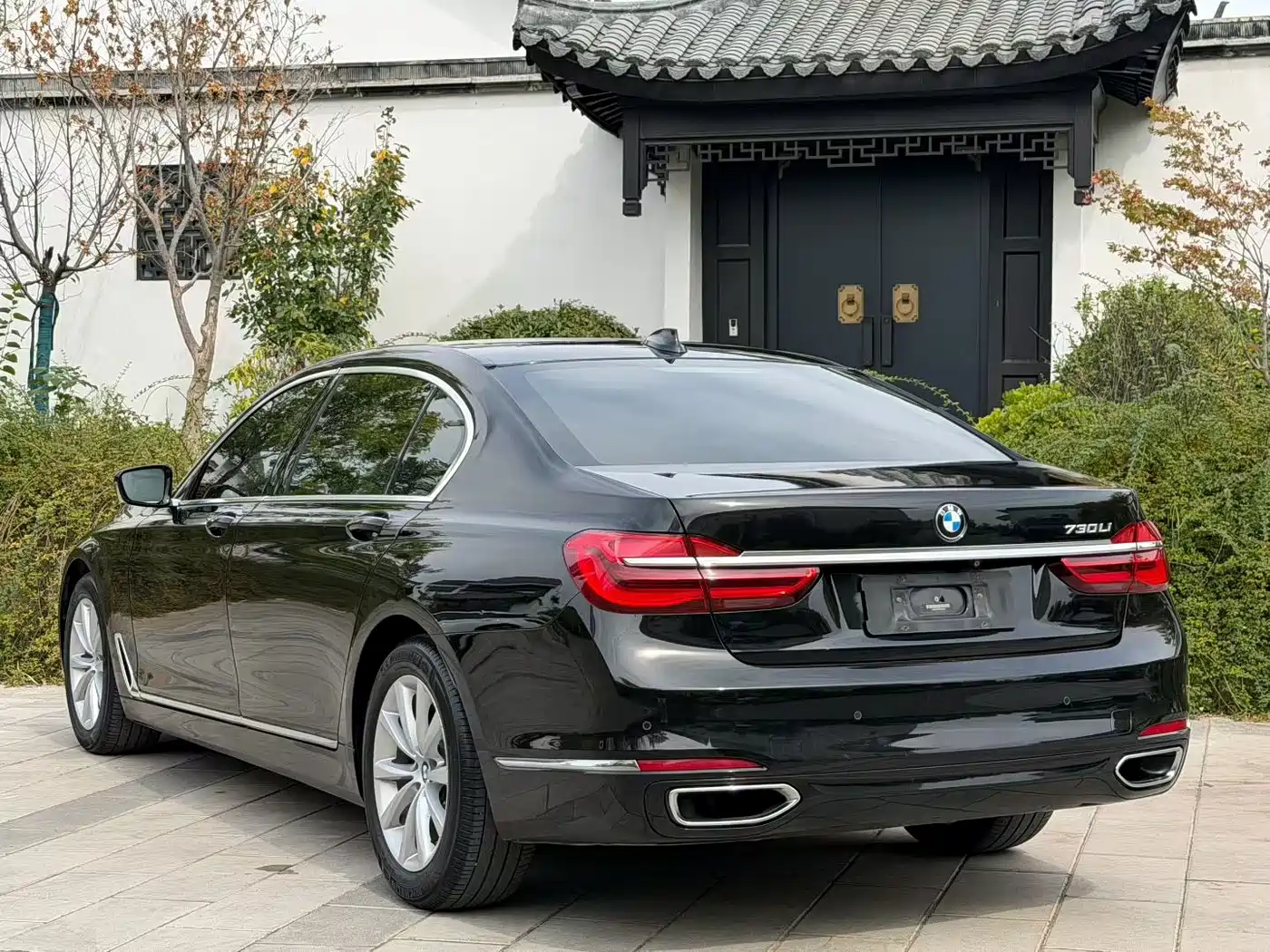Photo 9 - BMW 7 Series