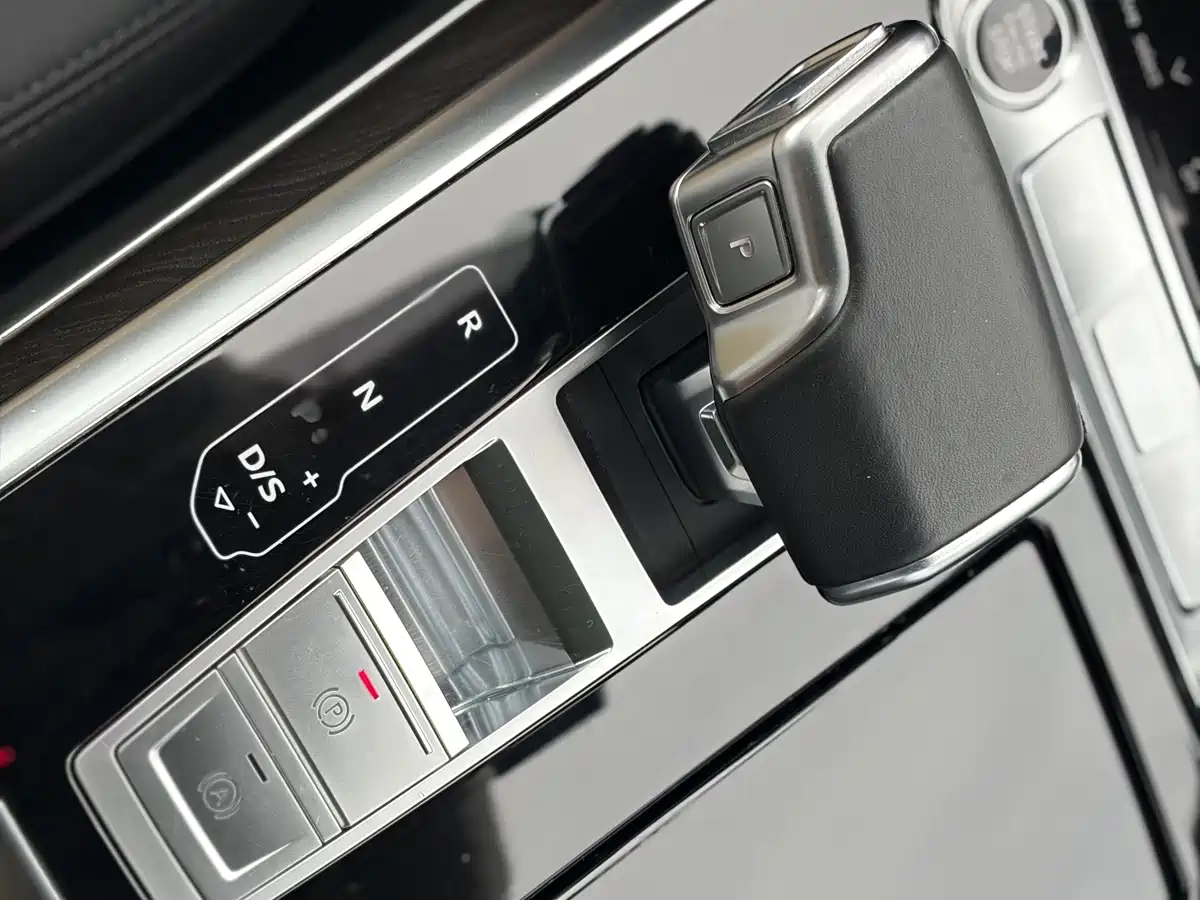 Audi Q8 2021 2021 Model 55 TFSI Luxury Dynamic