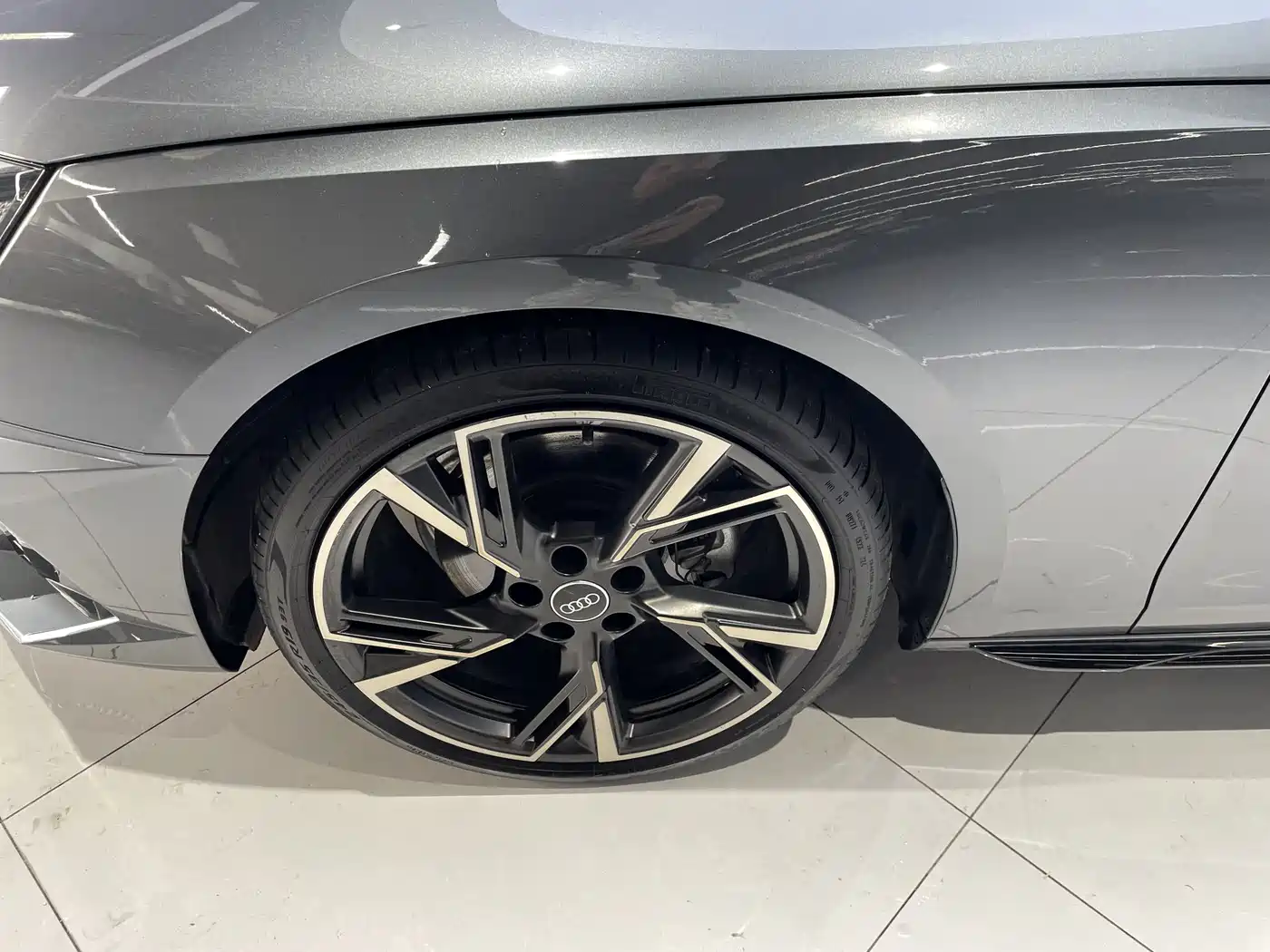 Audi A4L 2024 40 TFSI quattro RS Kit Speed Edition фото 9
