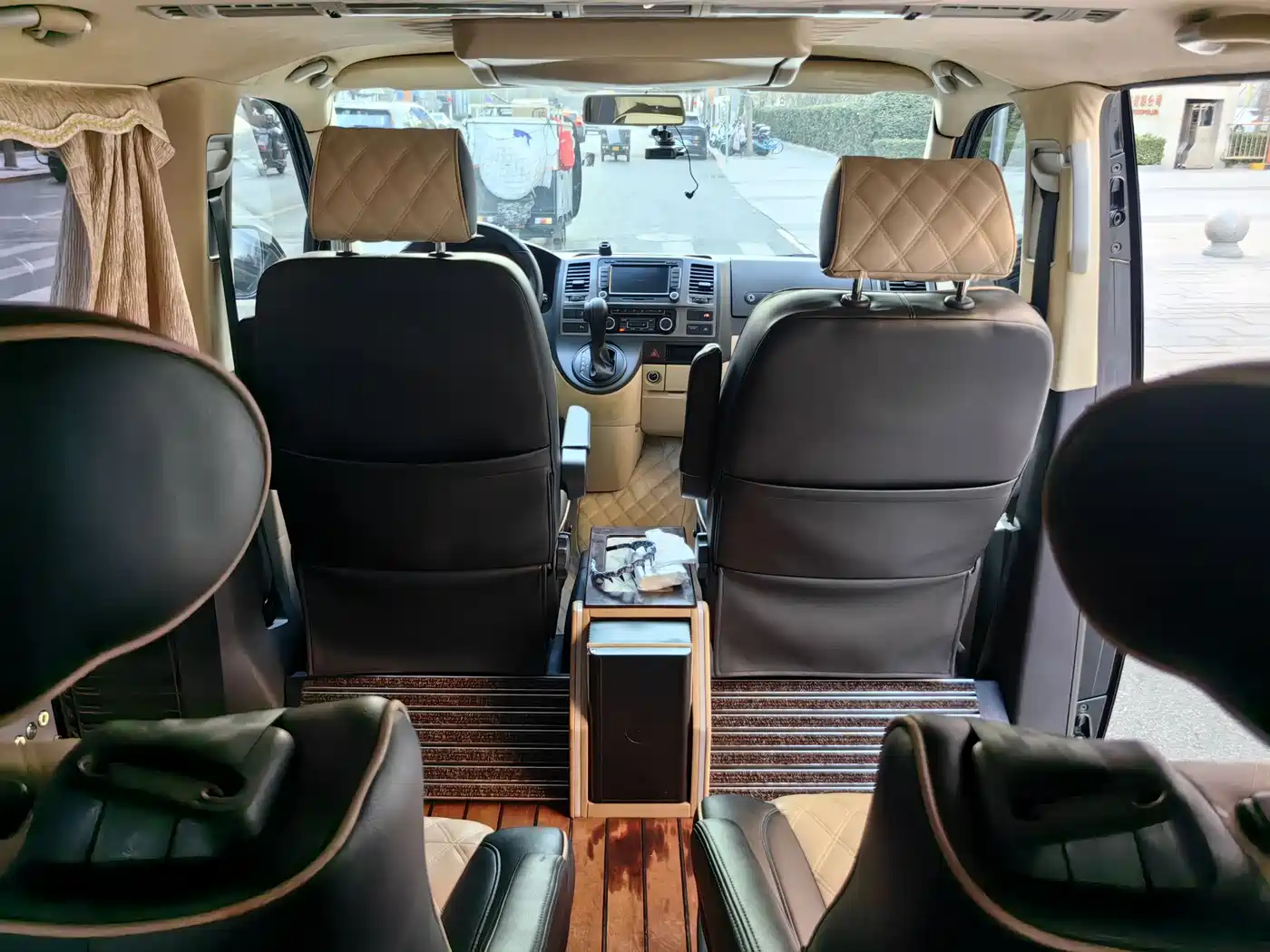 Volkswagen Caravelle 2015 2.0TSI 4WD Comfort фото 11
