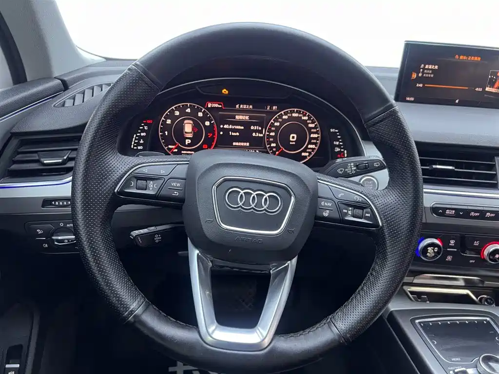 Audi Q7 2018 45 TFSI Technology фото 22