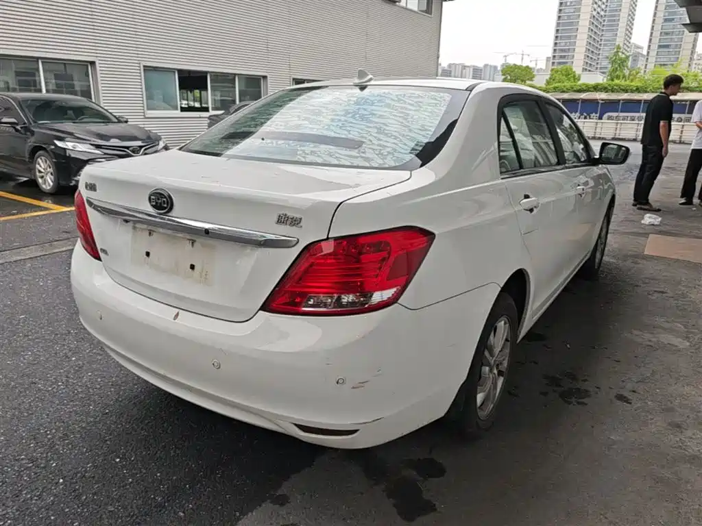 BYD Surui 2014 Model 1.5L Manual Luxury фото 12