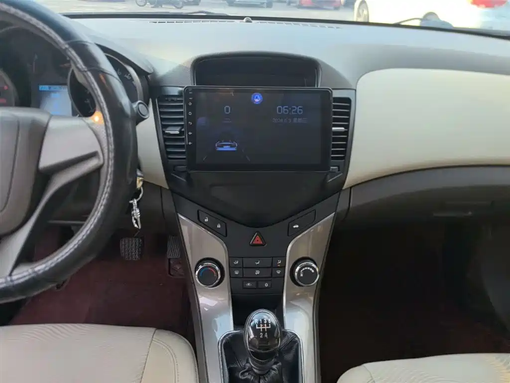 Chevrolet Cruze 2015 1.5L Classic SE MT фото 13
