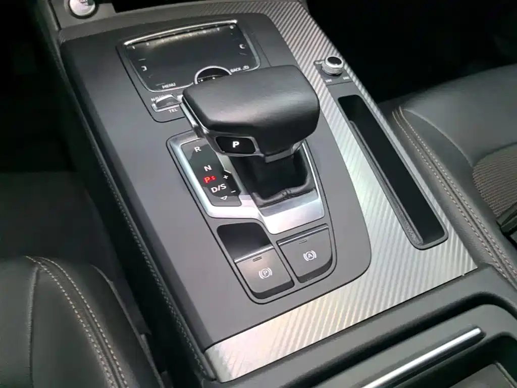 Audi Q5L 2018 45 TFSI Exclusive Fashion China VI фото 14