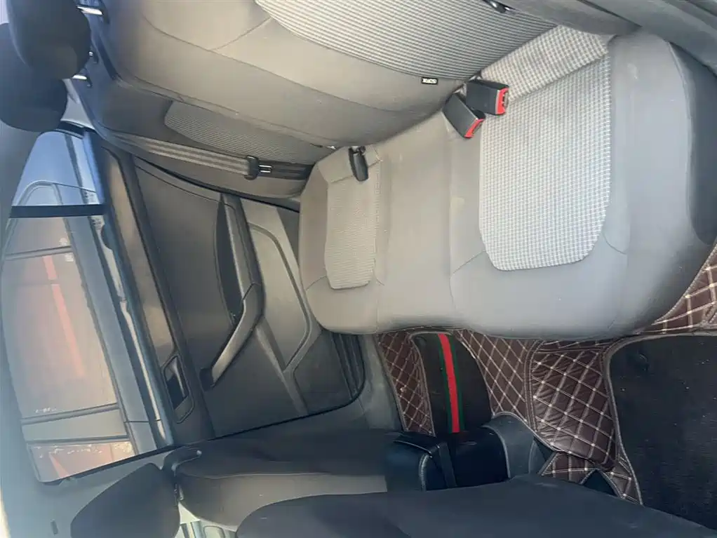 Фото 9 - Volkswagen Santana