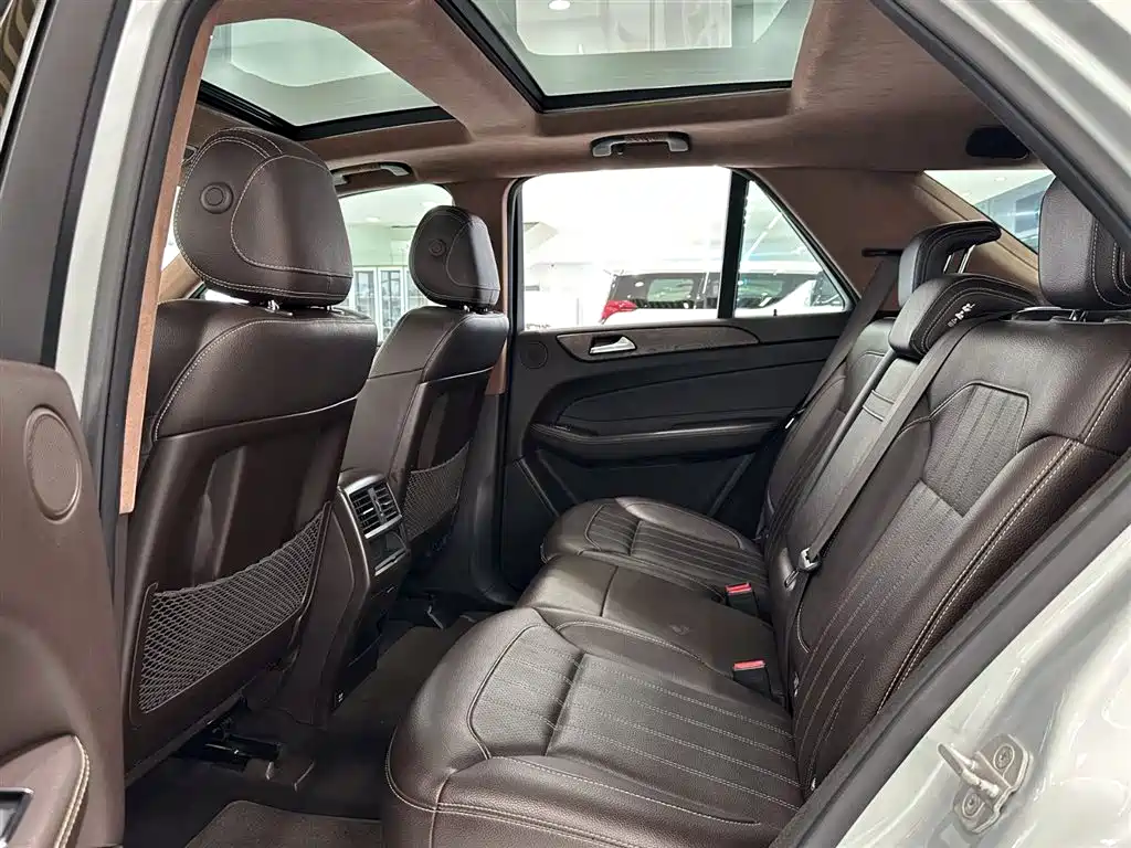Mercedes-Benz GLE 2016 GLE 400 4MATIC фото 9