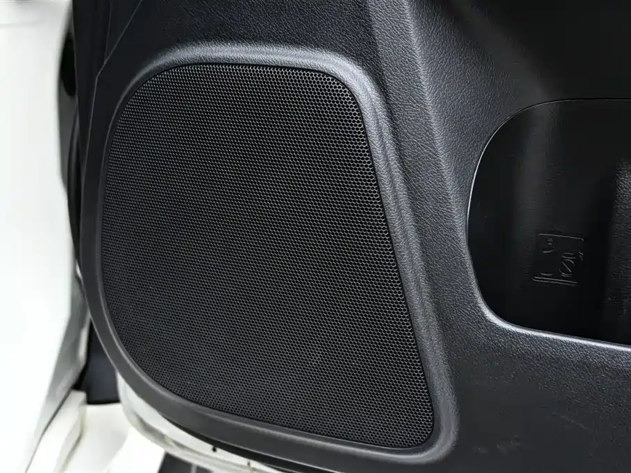 Toyota Prado 2019 3.5L Automatic TX-L Zunxiang Edition with Rear-mounted Spare Tire фото 28