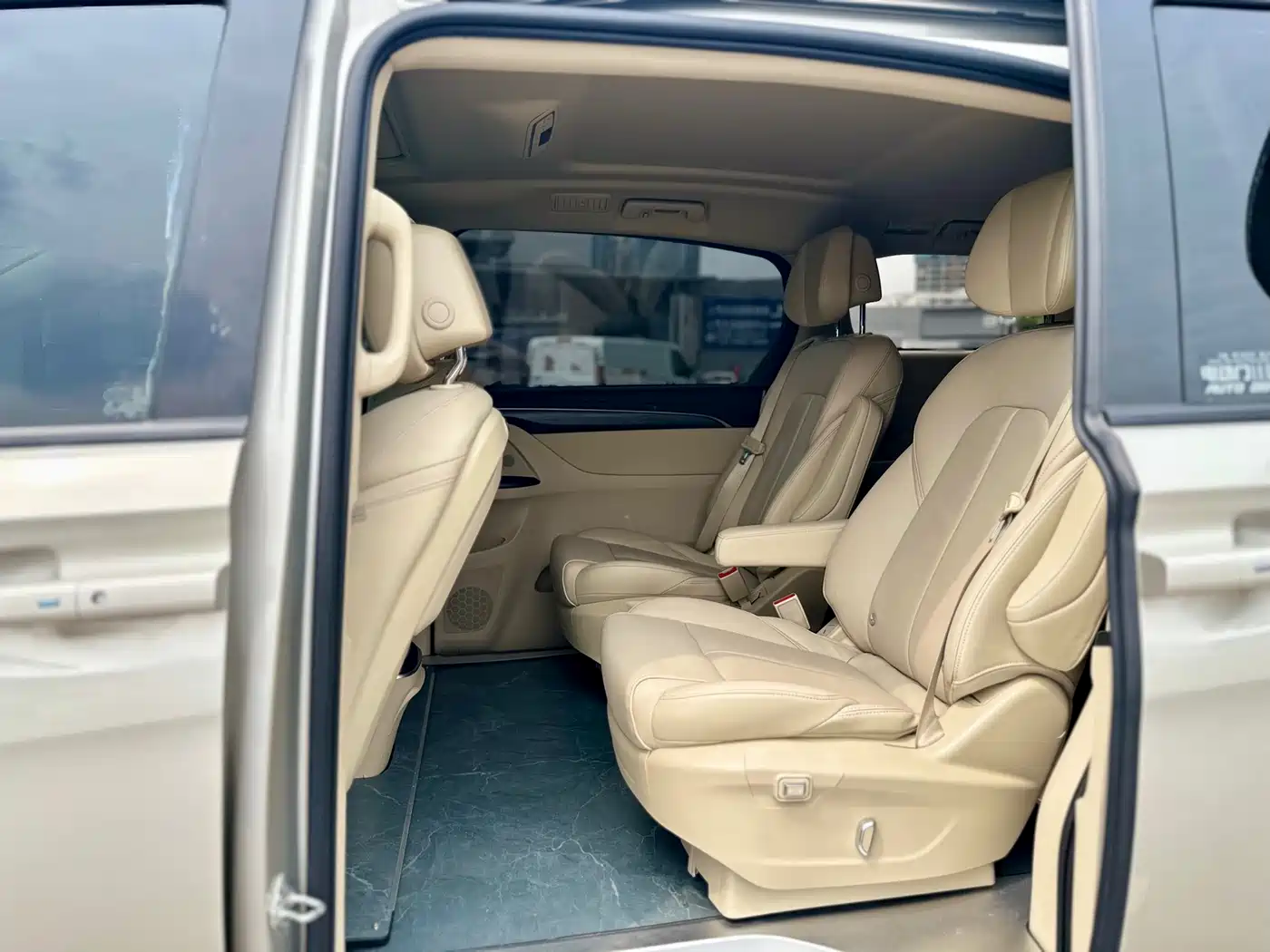Buick GL8 2022 ES Landmark 653T Premium фото 6